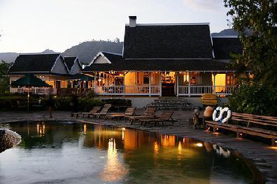 Hotel Strawberry Hill & Spa Kingston Bagian luar foto